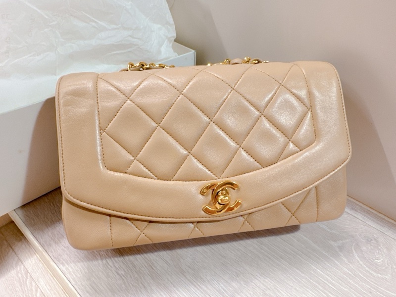 香奈兒｜Chanel Vintage Diana Flap 米色羊皮 24K金五金｜附保卡盒子｜1990年代-0