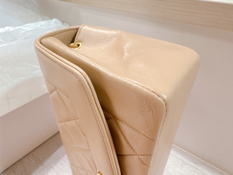 香奈兒｜Chanel Vintage Diana Flap 米色羊皮 24K金五金｜附保卡盒子｜1990年代-5
