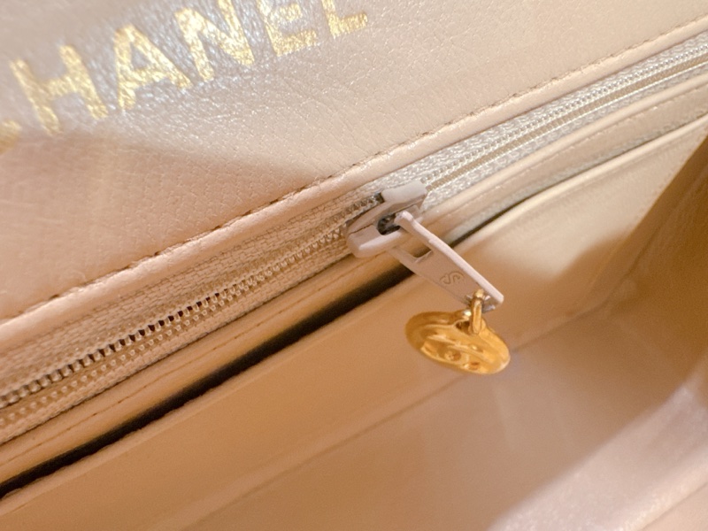 香奈兒｜Chanel Vintage Diana Flap 米色羊皮 24K金五金｜附保卡盒子｜1990年代-11