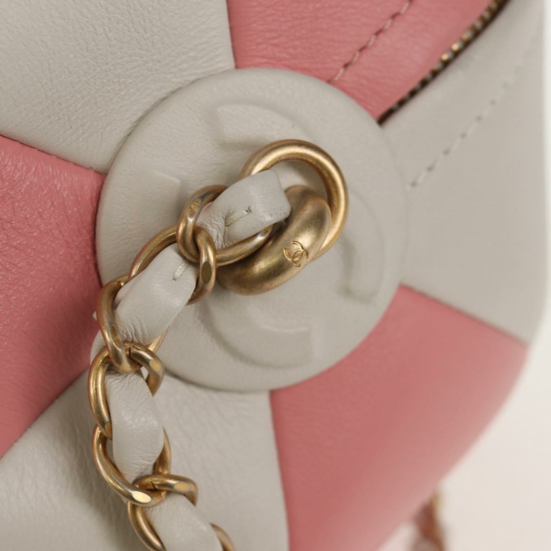 【日本直送】香奈兒 2019 春夏沙灘球肩包，粉金色小牛皮，雙C標誌，正品編號 143921SAM-18