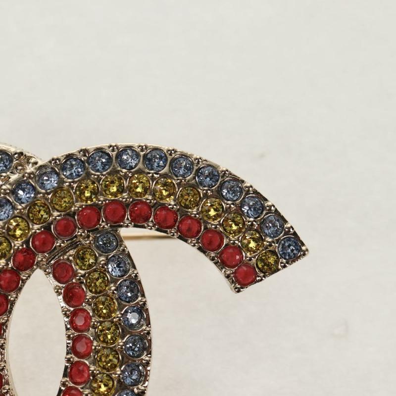 【日本直送】香奈兒 COCO 標誌胸針，金屬材質，多色 CC 標誌，正品編號 144003SM-2