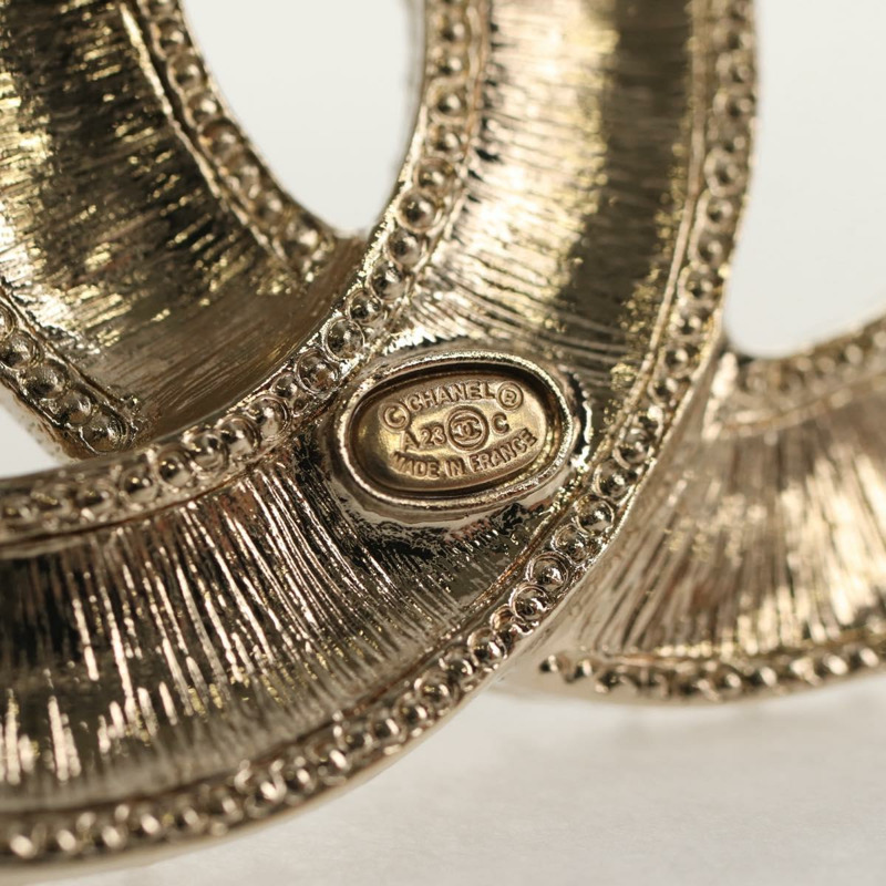 【日本直送】香奈兒 COCO 標誌胸針，金屬材質，多色 CC 標誌，正品編號 144003SM-10