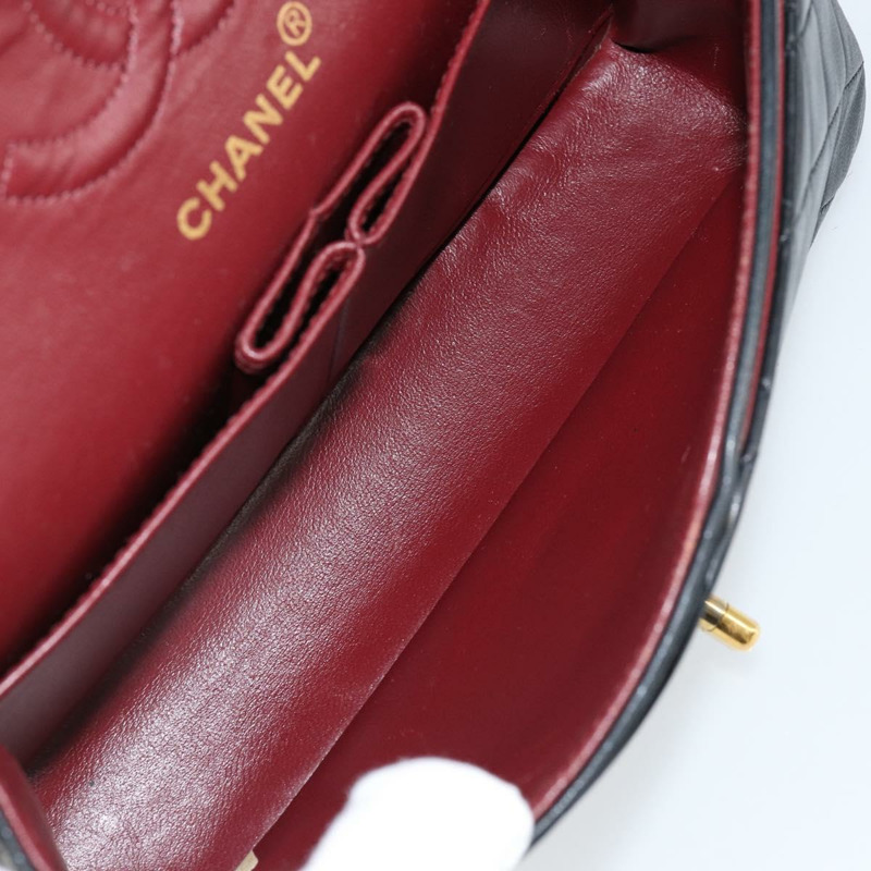 【日本直送】香奈兒 Matelasse 23 鏈條肩背包，羊皮材質，黑色，金色雙C標誌，正品編號 145577SAV-8