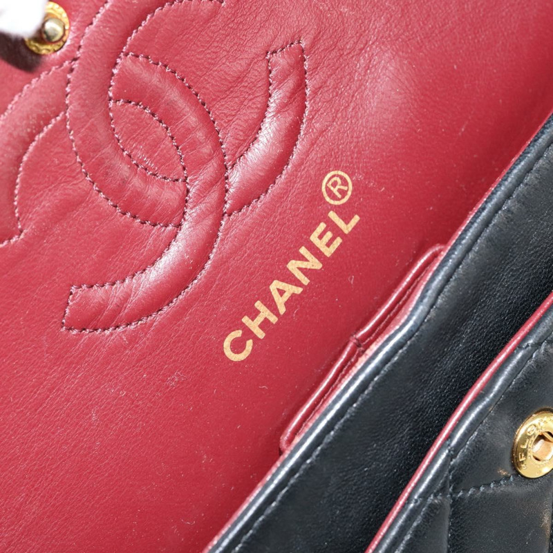 【日本直送】香奈兒 Matelasse 23 鏈條肩背包，羊皮材質，黑色，金色雙C標誌，正品編號 145577SAV-20