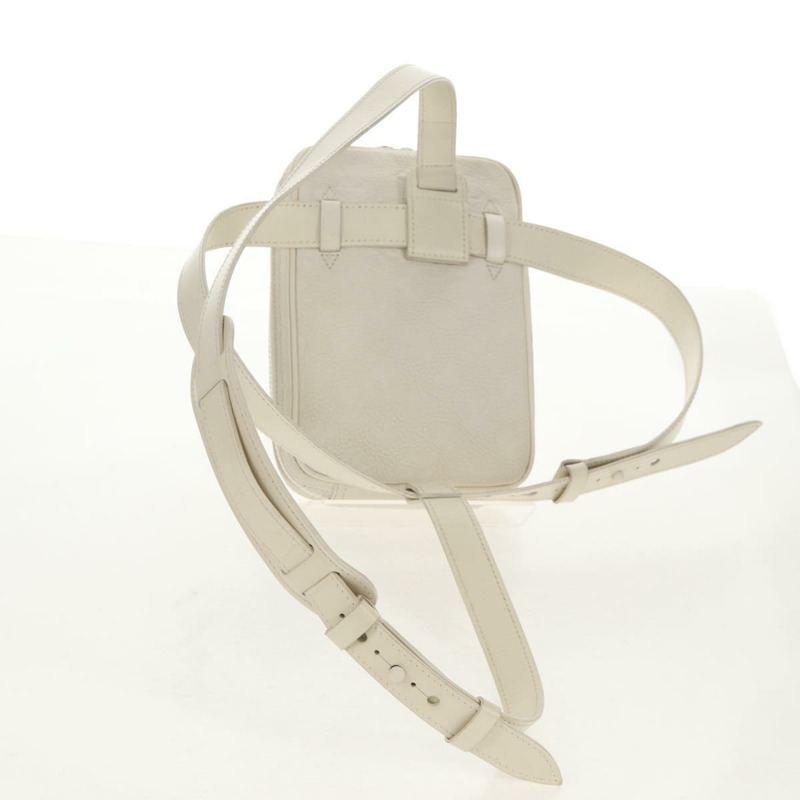 【日本直送】路易威登 Taurillon Clemence Monogram Utility Side Bag M53256 Auth 151309M-7