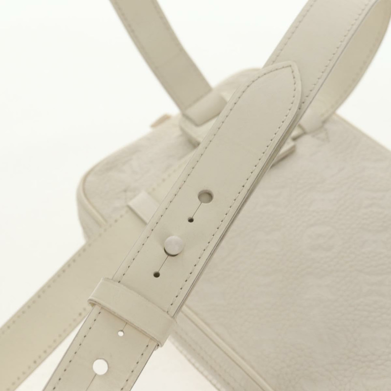 【日本直送】路易威登 Taurillon Clemence Monogram Utility Side Bag M53256 Auth 151309M-14