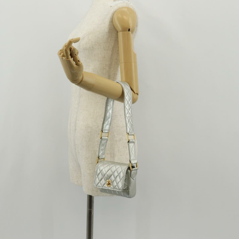 【日本直送】香奈兒 (CHANEL) 絎縫單肩包 皮革 銀色 金色 CC 標誌 正品 152450SAV-25