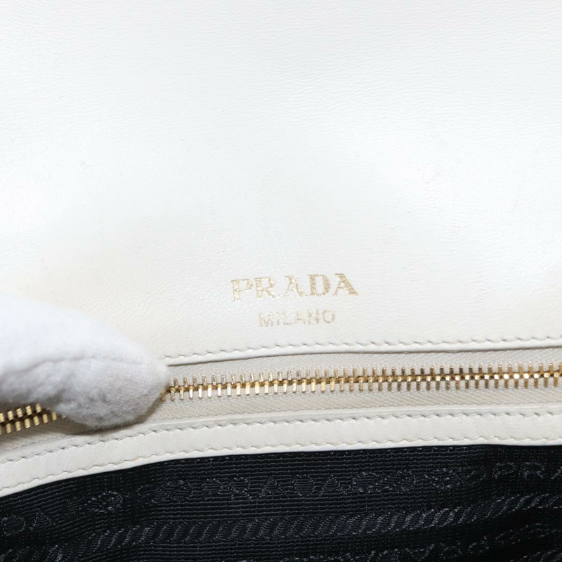 【日本直送】PRADA 褶皺鏈條單肩包 皮革 白色 金色 正品 153930-18
