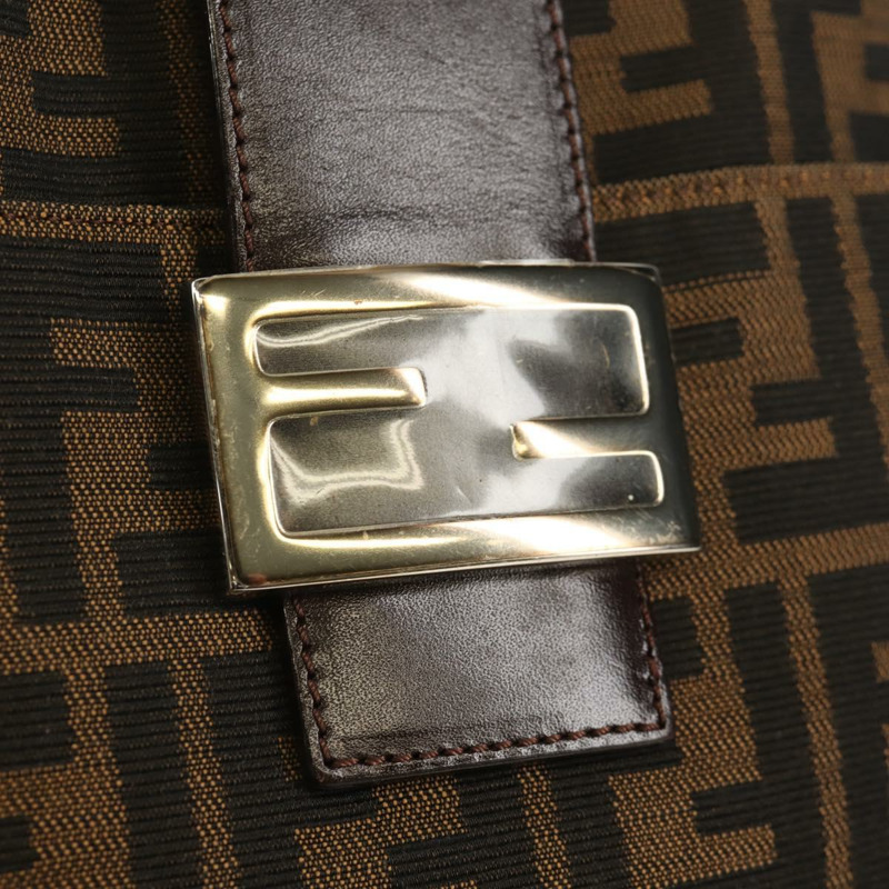 【日本直送】FENDI Zucca帆布Mamma Baguette單肩包 黑色棕色 正品 153620SAV-18