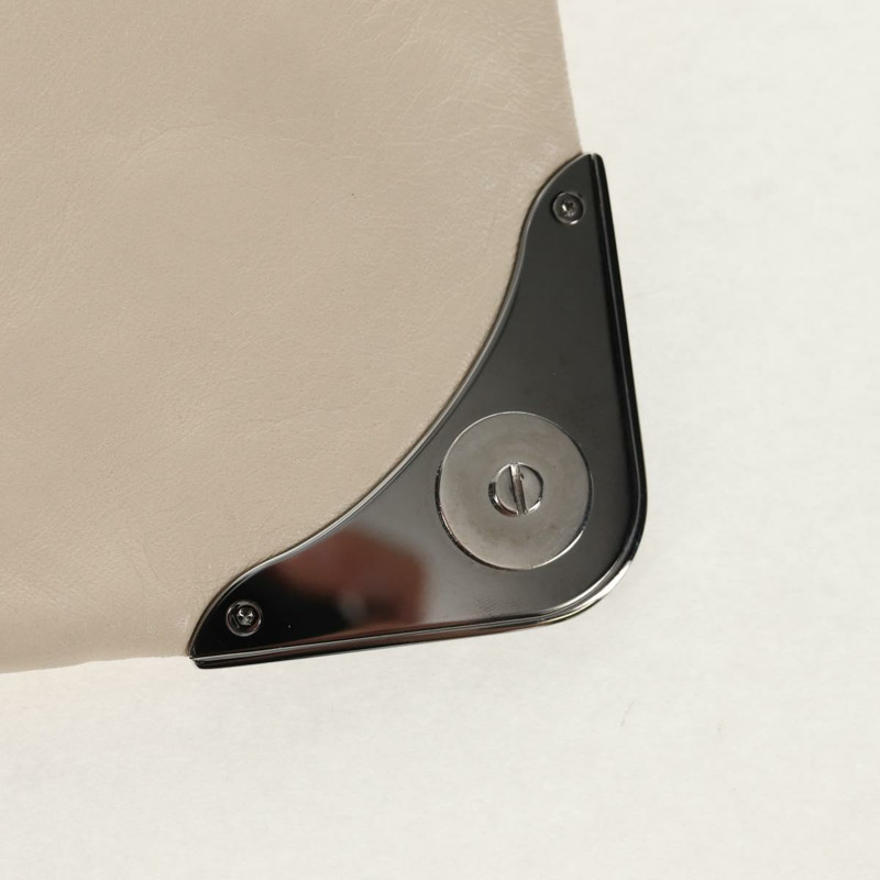 【日本直送】香奈兒單肩包，羊皮材質，白色，銀色雙C標誌，正品編號148619AV-21