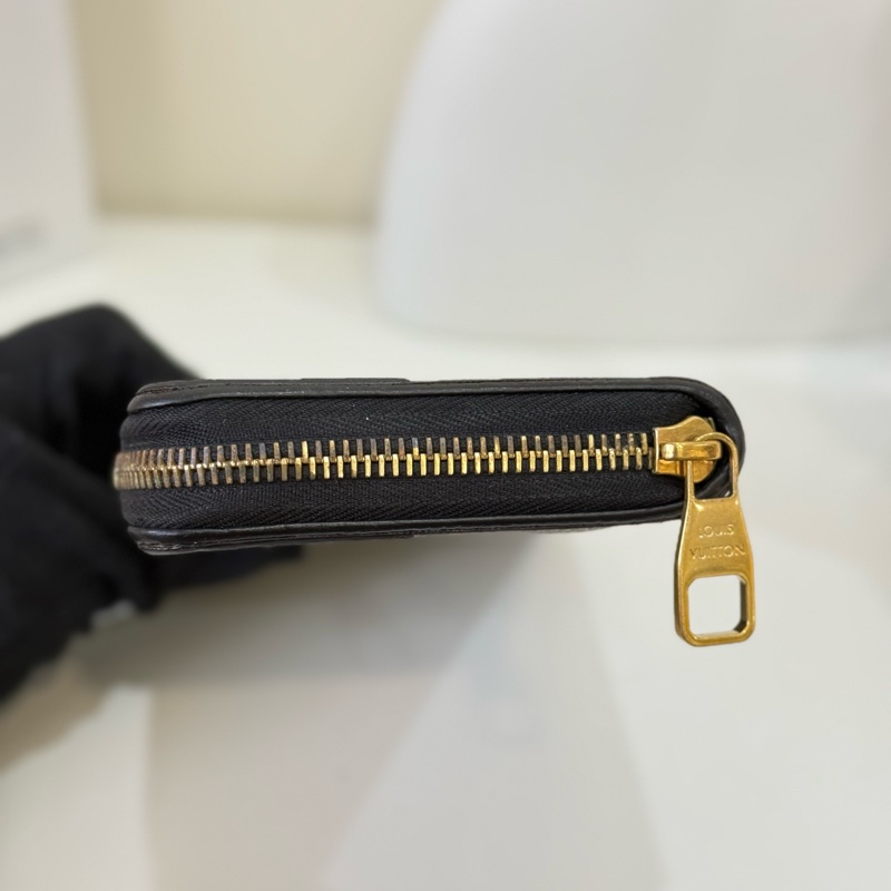 LV 黑角包邊 Zippy 拉鍊長夾-3