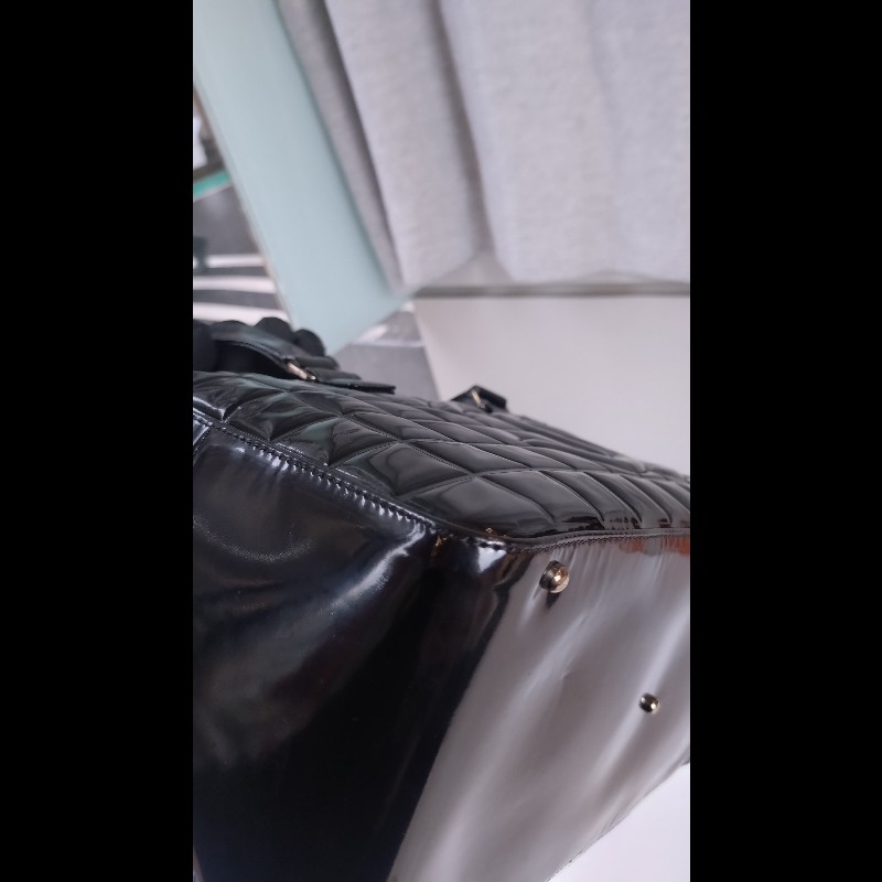 Chanel 黑亮皮方格吐司型手提波士頓包-13