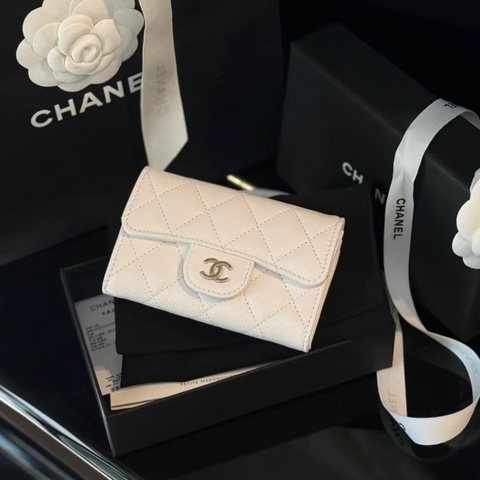Chanel🤍白色荔枝牛皮卡包AP0214