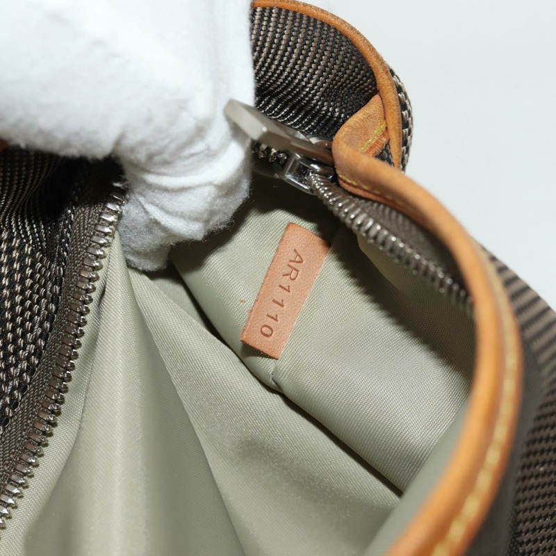 【日本直送】路易威登 Damier Geant Acrobat 單肩包 卡其色 M93619 LV 正品 ar13836A-10