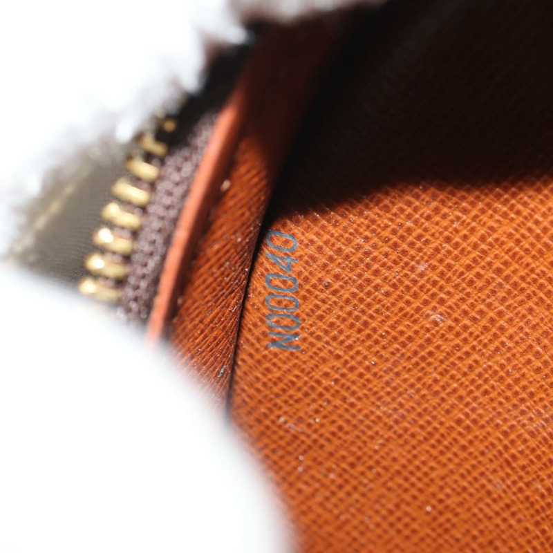 【日本直送】路易威登 Monogram Blois 肩背包 M51221 LV Auth ar13825V-10