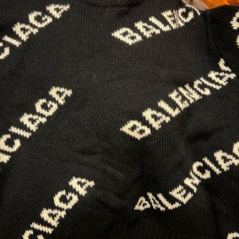 BALENCIAGA羊絨毛衣36碼