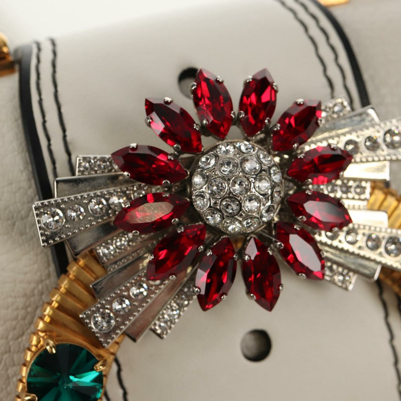 【日本直送】Miu Miu Mew Lady 單肩包，皮革材質，白色金色，正品，貨號 154916V-24