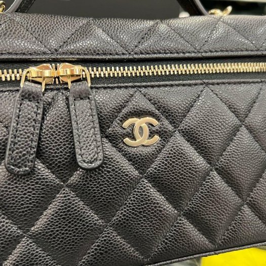 東區正精品㊣ CHANEL AP4385 全新香奈兒黑色荔枝牛皮金色雙C手把金鍊雙拉鏈化妝箱飯盒包斜背包 RZ6272-5
