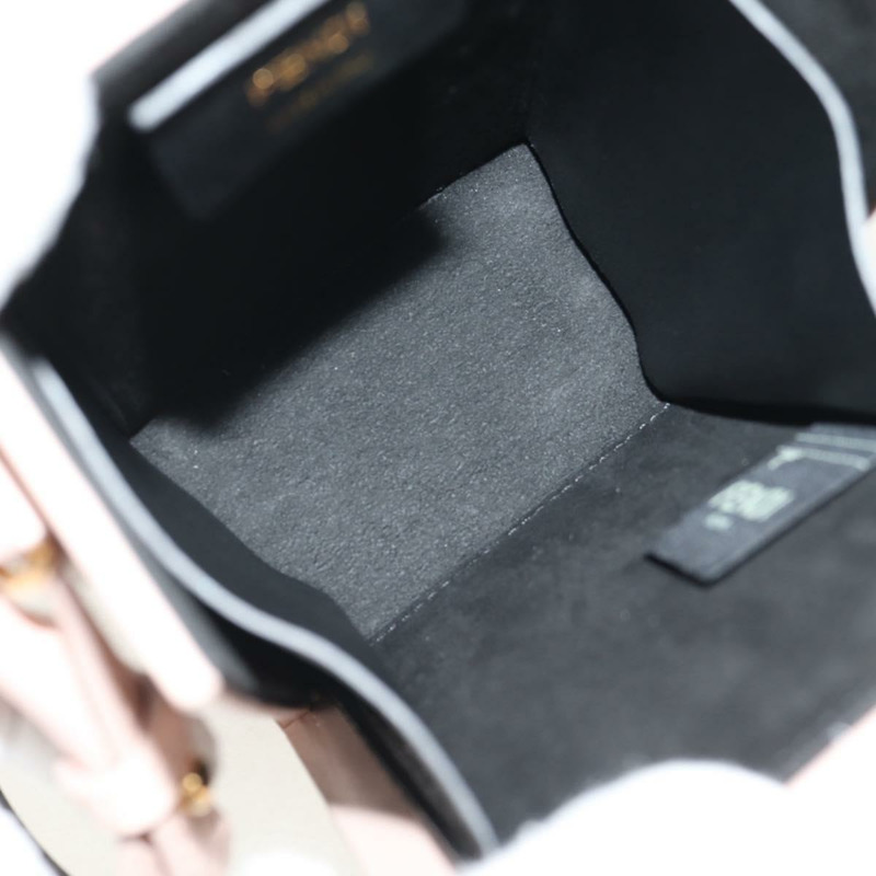 【日本直送】FENDI 皮革單背包 米色 金色 正品 ka578M-9