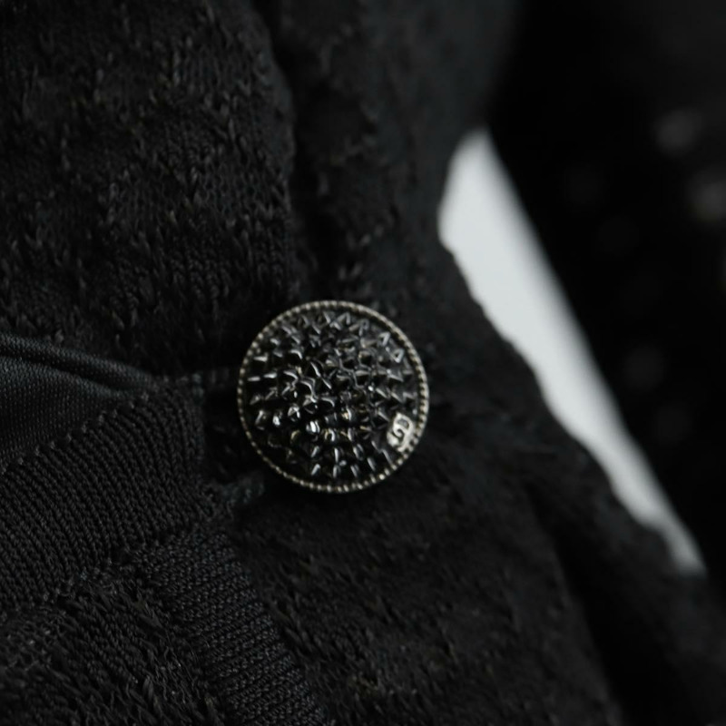 【日本直送】香奈兒黑色人造絲開襟羊毛衫，36碼，CC標誌，正品 am9979V-5