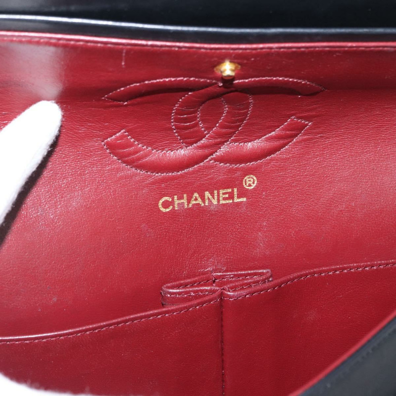 【日本直送】香奈兒 Matelasse 25 雙蓋鏈條包，羊皮材質，黑色，金色雙C標誌，正品編號 BA9001SAM-23