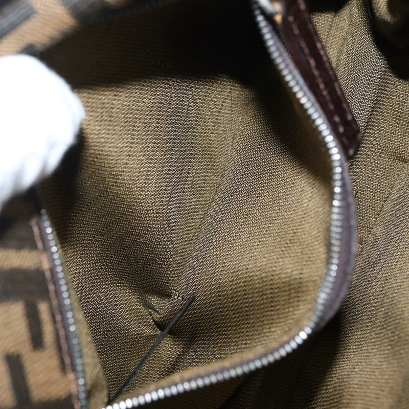 【日本直送】FENDI Zucca帆布Mamma Baguette單肩包 黑色棕色 正品 146548V-29