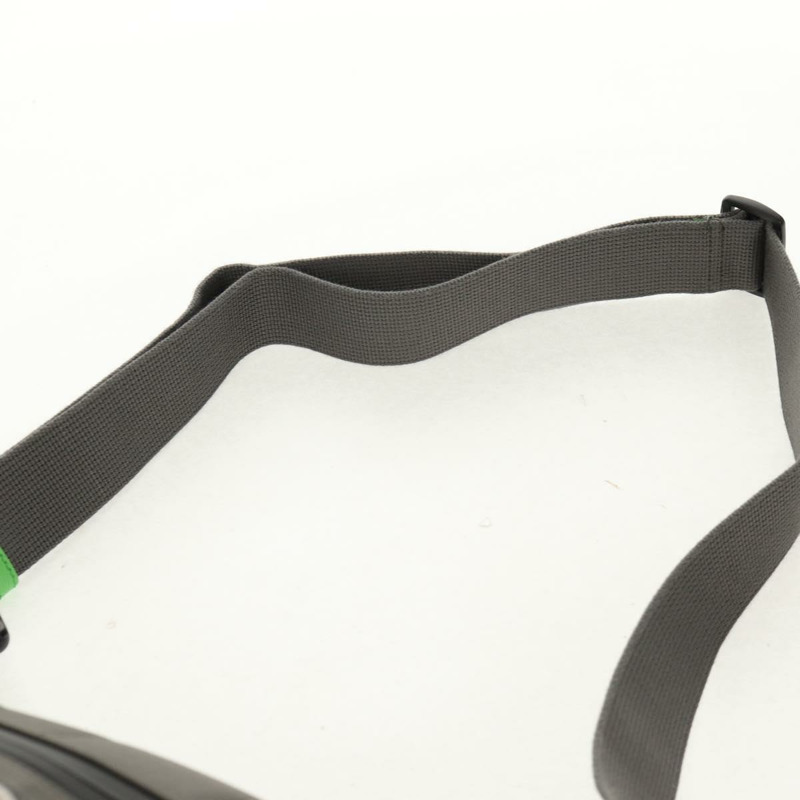 【日本直送】GUCCI GG帆布腰包 尼龍 灰色 銀色 752102 正品 BA8974V-7