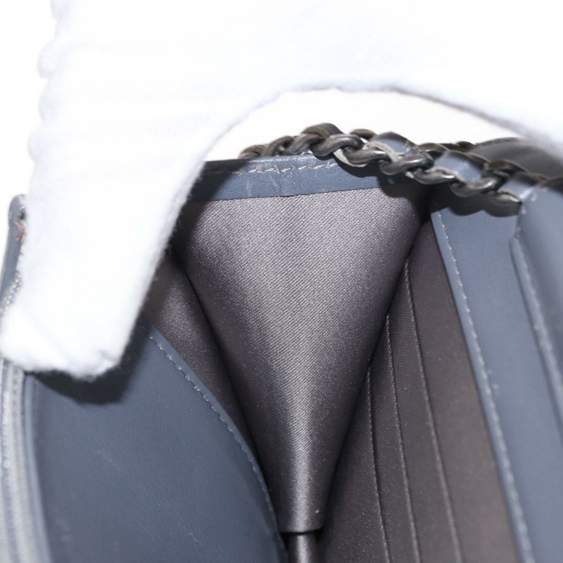 【日本直送】香奈兒山茶花 COCO 標誌鏈條錢包，漆皮材質，灰色，銀色，CC 標誌，正品編號 159748-21