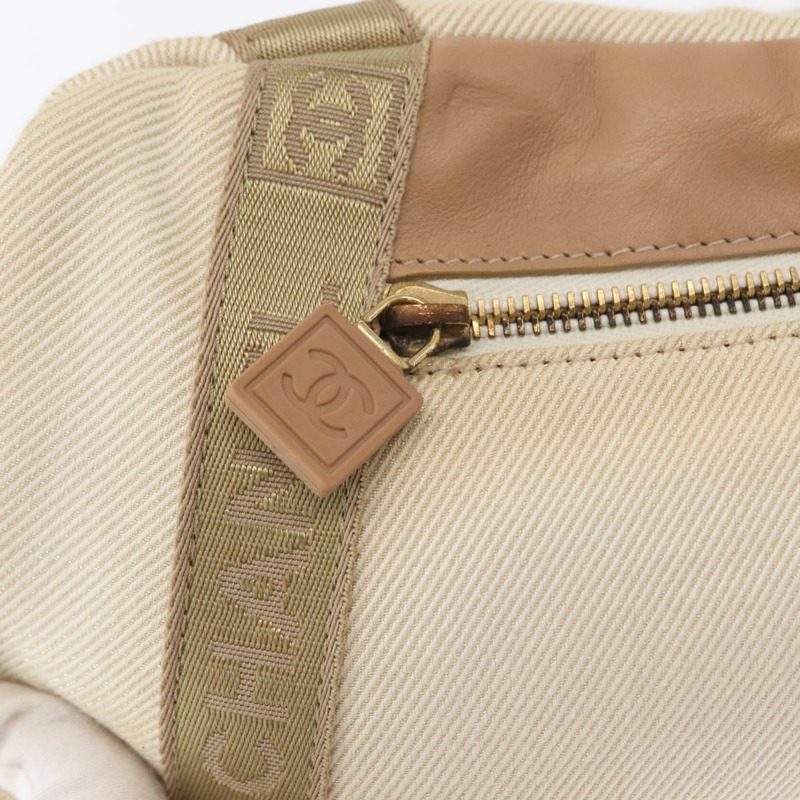 【日本直送】香奈兒運動斜背包帆布米色金色雙C標誌正品 159807V-17