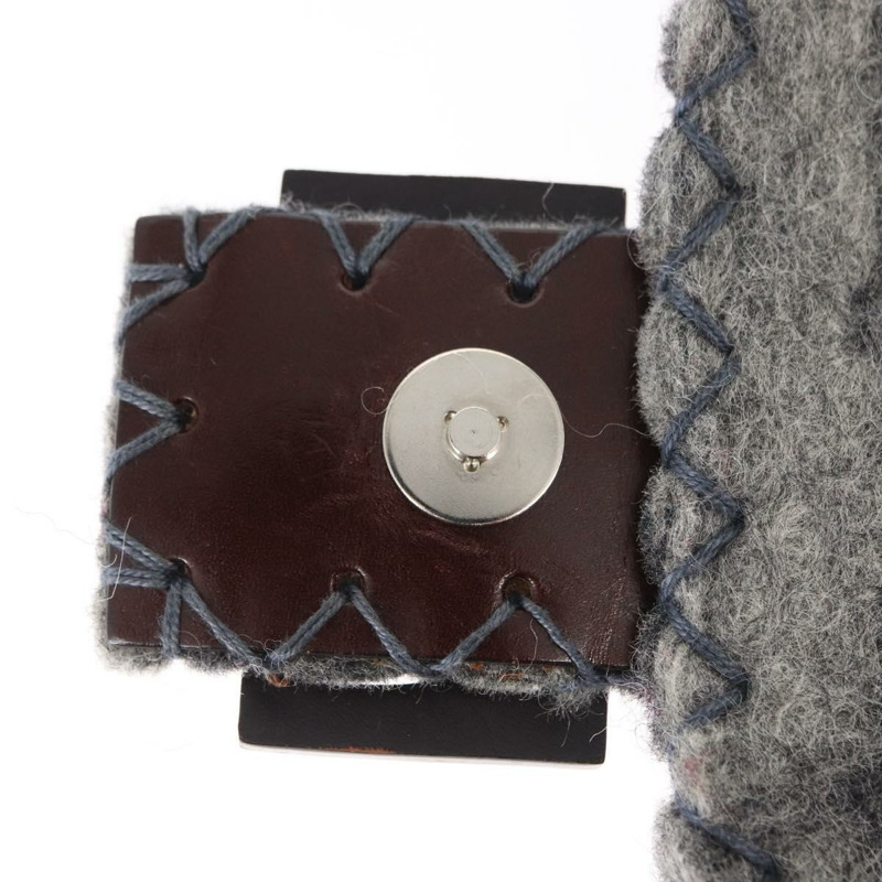 【日本直送】FENDI Floral Mamma Baguette 單肩包，毛氈材質，灰色/銀色，正品編號 157450SM-8