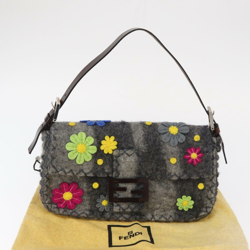 【日本直送】FENDI Floral Mamma Baguette 單肩包，毛氈材質，灰色/銀色，正品編號 157450SM-11