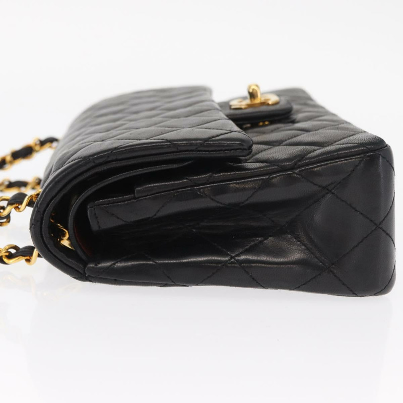 【日本直送】香奈兒 Matelasse 23 鏈條肩背包，羊皮材質，黑色，金色雙C標誌，正品編號 158930SAV-3