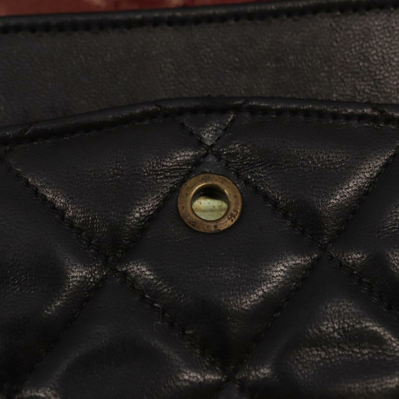 【日本直送】香奈兒 Matelasse 23 鏈條肩背包，羊皮材質，黑色，金色雙C標誌，正品編號 158930SAV-9