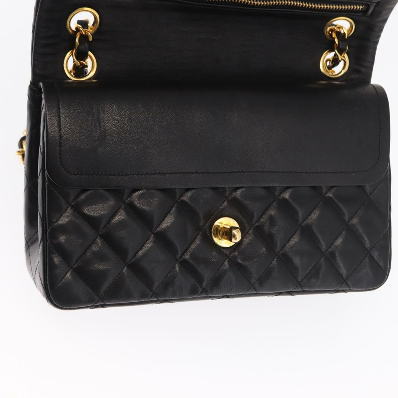 【日本直送】香奈兒 Matelasse 23 鏈條肩背包，羊皮材質，黑色，金色雙C標誌，正品編號 158930SAV-20