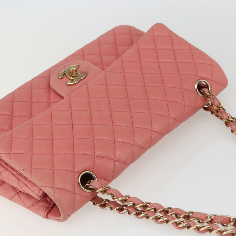 【日本直送】香奈兒 Matelasse 25 鏈條肩背包，羊皮材質，粉紅金色雙C標誌，正品編號 158928SAV-5