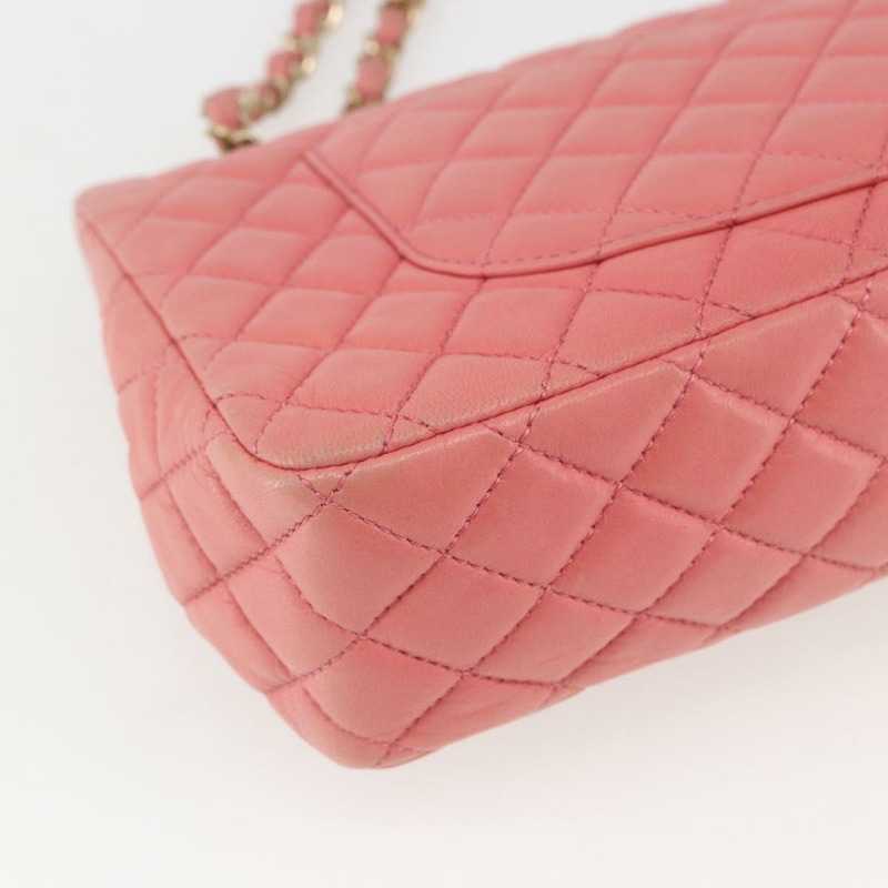 【日本直送】香奈兒 Matelasse 25 鏈條肩背包，羊皮材質，粉紅金色雙C標誌，正品編號 158928SAV-16