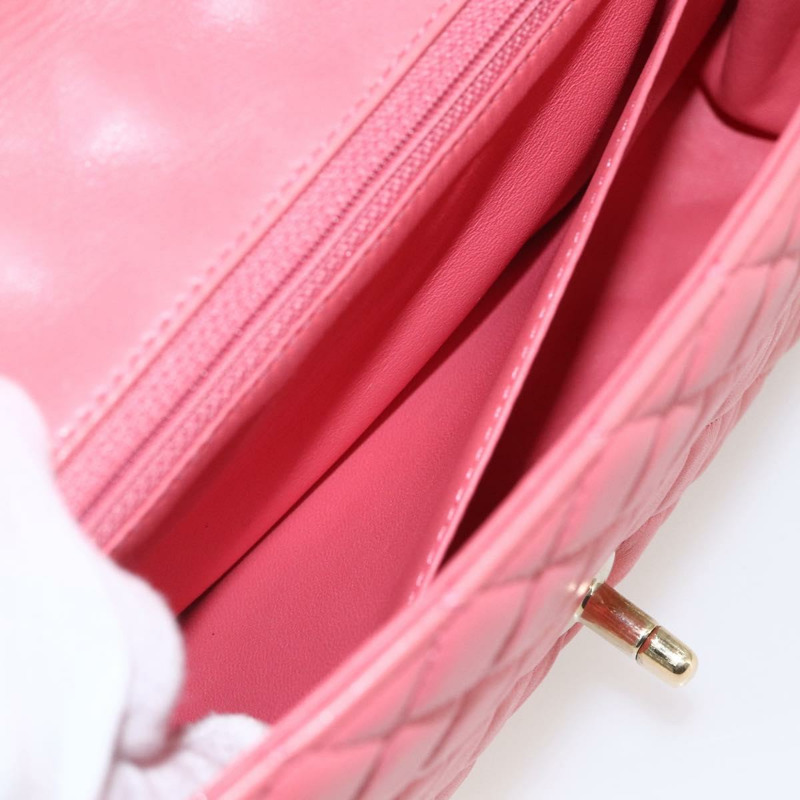 【日本直送】香奈兒 Matelasse 25 鏈條肩背包，羊皮材質，粉紅金色雙C標誌，正品編號 158928SAV-23