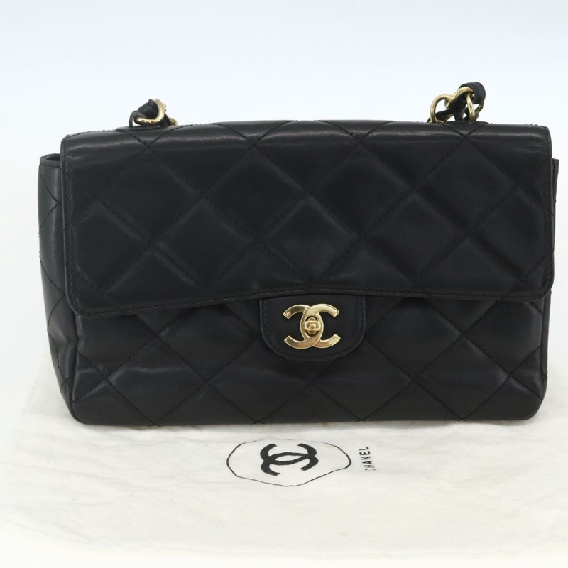 【日本直送】香奈兒 Matelasse 25 鏈條肩背包，羊皮材質，黑色，金色雙C標誌，正品編號 158905SAM-11