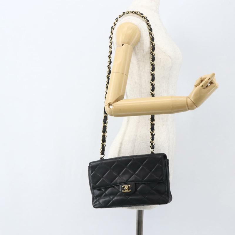 【日本直送】香奈兒 Matelasse 25 鏈條肩背包，羊皮材質，黑色，金色雙C標誌，正品編號 158905SAM-22