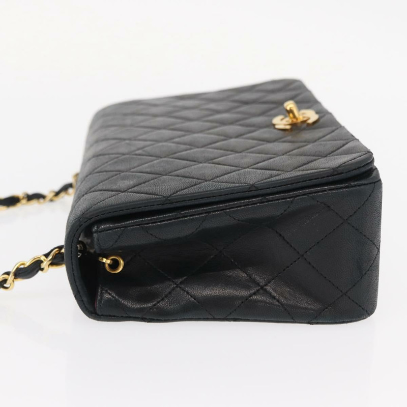 【日本直送】香奈兒 (CHANEL) 絎縫鏈條肩背包，羊皮材質，黑色，金色雙C標誌，正品編號 158097SAV-3