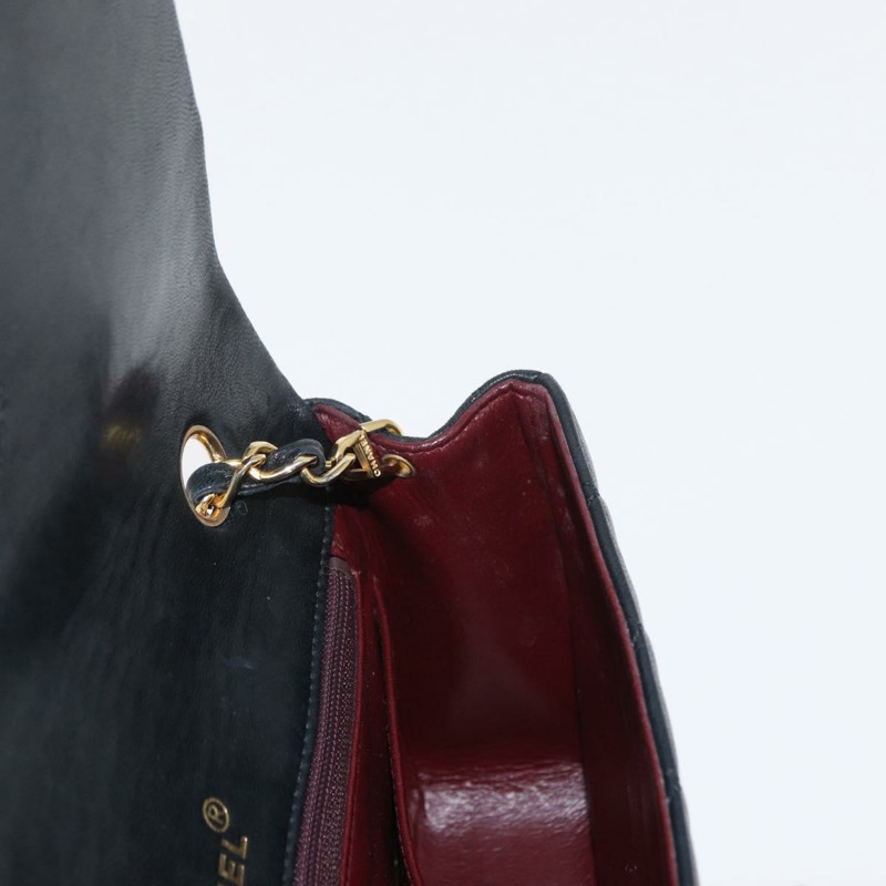 【日本直送】香奈兒 (CHANEL) 絎縫鏈條肩背包，羊皮材質，黑色，金色雙C標誌，正品編號 158097SAV-23