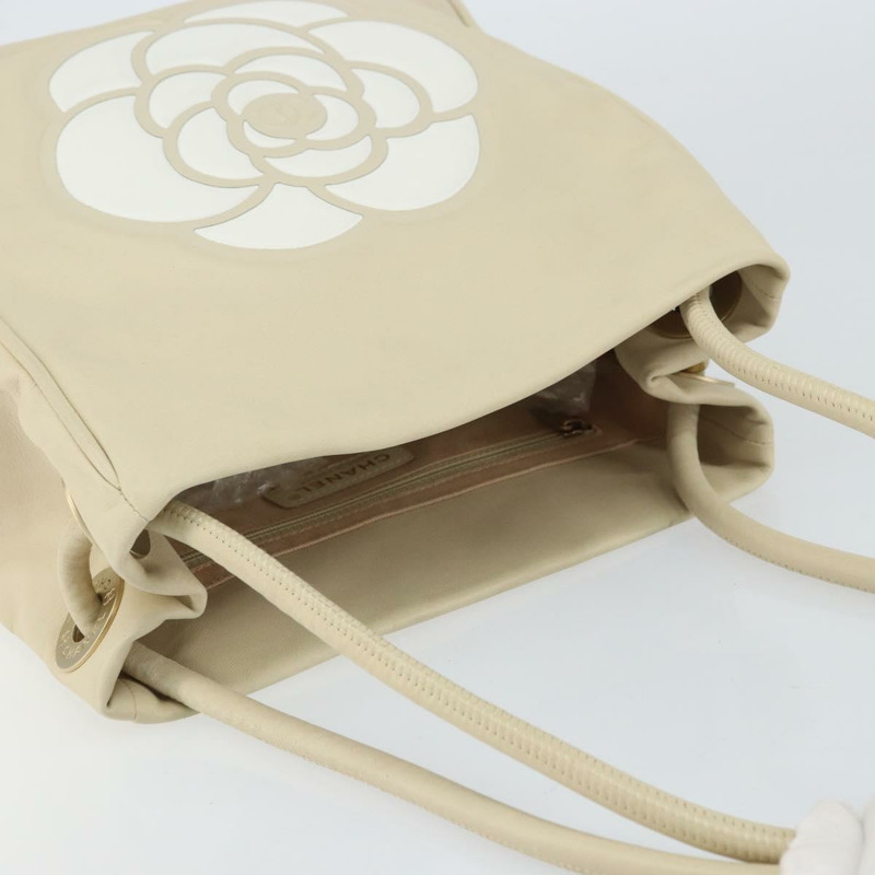 【日本直送】香奈兒山茶花手提包，米色皮革，金色雙C標誌，正品編號bs31794A-5