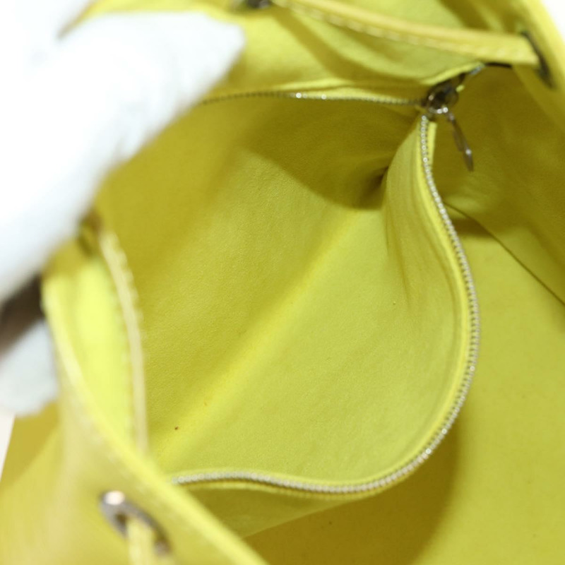 【日本直送】路易威登 Epi Petit Noe 肩背包 開心果綠 LV 正品 157915V-23