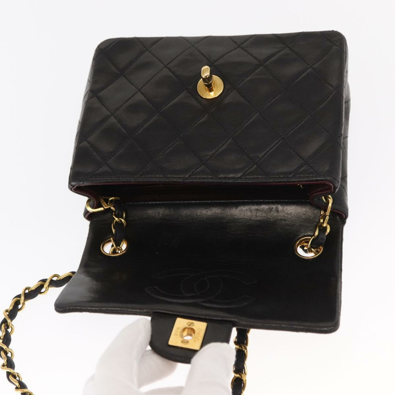 【日本直送】香奈兒 (CHANEL) 絎縫鏈條單肩包，羊皮材質，金色/黑色，CC標誌，正品編號 158863SAV-17