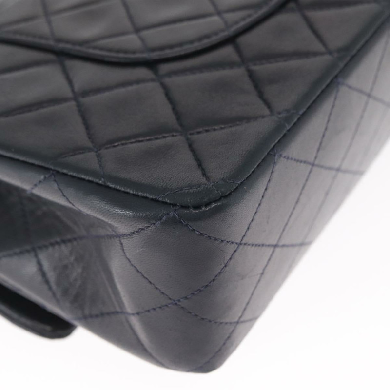 【日本直送】香奈兒 Matelasse 25 雙蓋鏈條包，羊皮材質，海軍藍金色雙C標誌，正品編號 158857SM-16