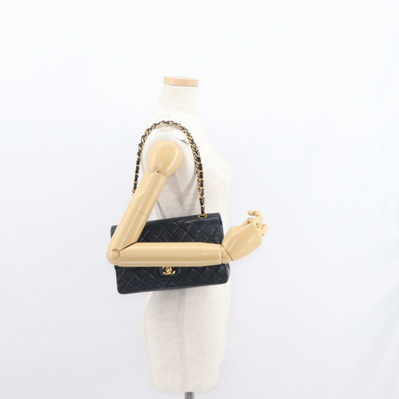 【日本直送】香奈兒 Matelasse 25 雙蓋鏈條包，羊皮材質，海軍藍金色雙C標誌，正品編號 158857SM-31