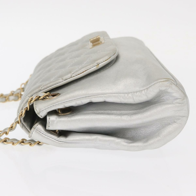 【日本直送】香奈兒 2.55 絎縫鏈條肩背包 小牛皮 銀色 金色 CC 標誌 正品 159583-3