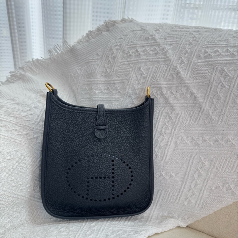 愛馬仕 Evelyne Mini 伊芙琳 黑金 單肩包斜挎包-1