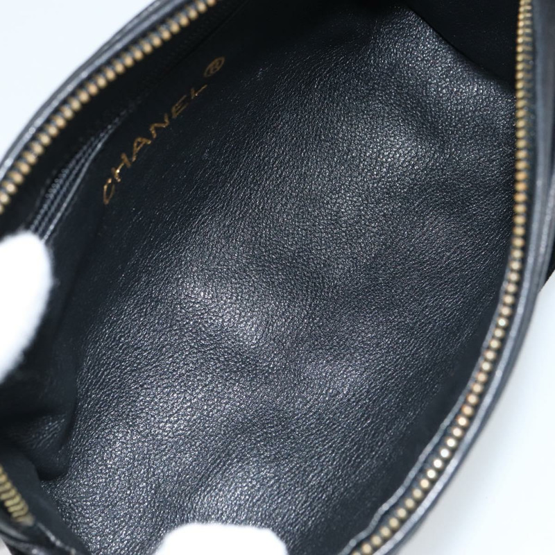 【日本直送】香奈兒 (CHANEL) Matelasse 絨面手拿包 黑色 金色 CC 標誌 Auth 161194V-8