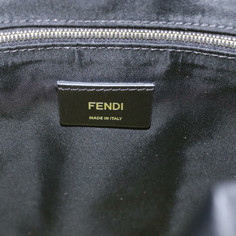 【日本直送】FENDI Zucca帆布單肩包 尼龍 白色 銀色 正品 am10182V-19